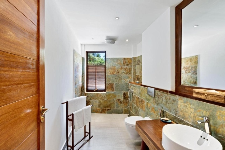 The Barefoot Eco Hotel