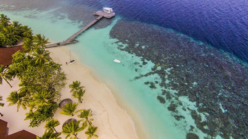 Diamonds Athuruga Beach & Water Villas