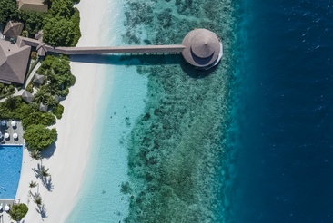 Reethi Faru Resort