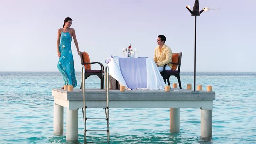 Four Seasons Resort Maldives At Landaa Giraavaru Романтический Ужин