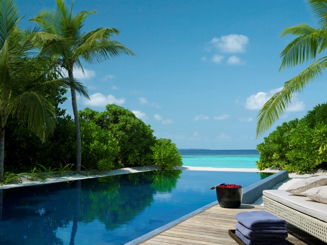 Dusit Thani Maldives