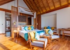 Furaveri Island Resort & Spa