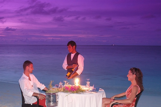 Adaaran Club Rannalhi Романтический Ужин На Мальдивах