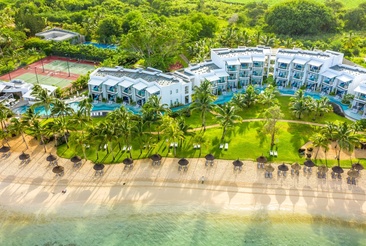 Victoria Beachcomber Resort & Spa