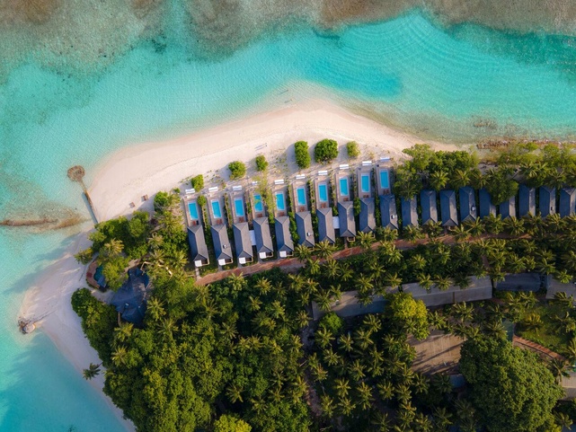 Royal Island Resort & Spa