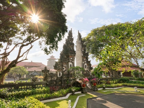 Nusa Dua Beach Hotel & Spa, Bali