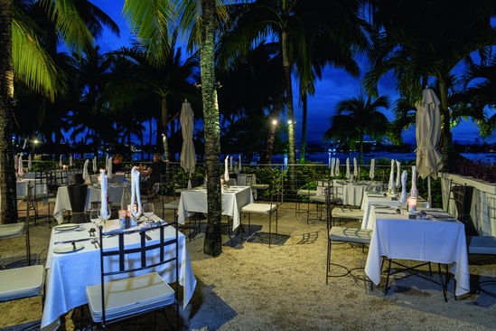 Mauricia Beachcomber Resort & Spa