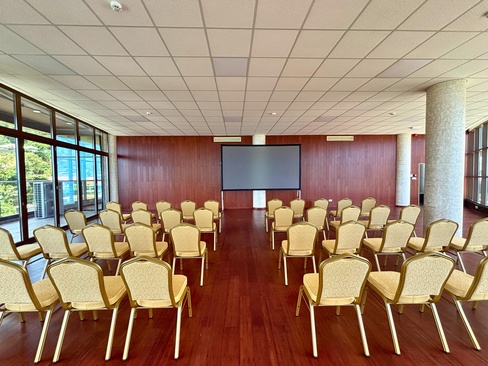 Gardens Hill Resort & Spa