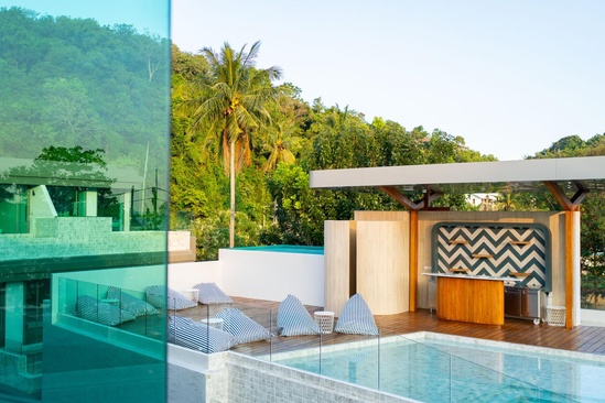 Panwaburi Beachfront Resort