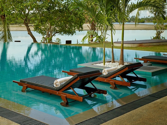 Amaranthé Bay Resort & Spa