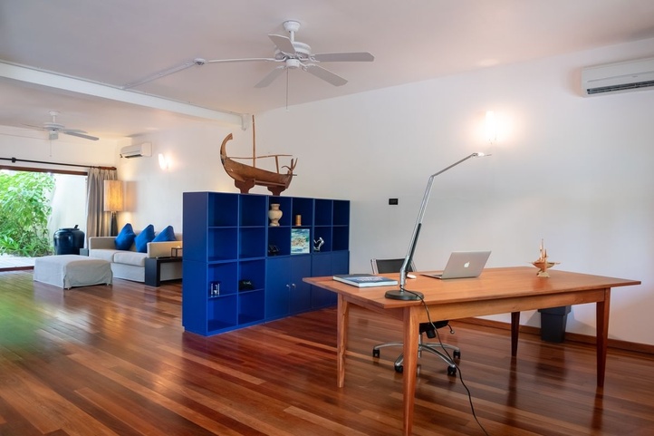 V Villas Maldives At Mirihi