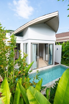 Panwaburi Beachfront Resort