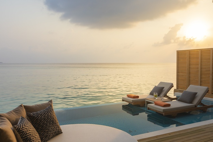 Emerald Faarufushi Resort & Spa