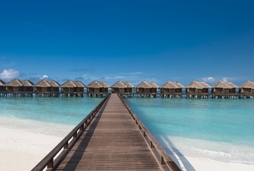 Sheraton Maldives Full Moon Resort & Spa