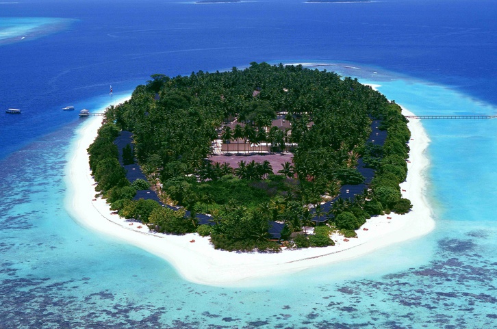 Royal Island Resort & Spa