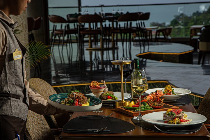 Gardens Hill Resort & Spa