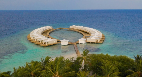 Sandies Bathala - гарантированные места!