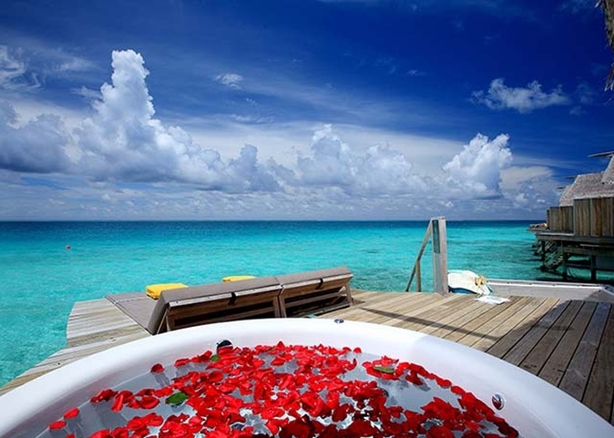 Centara Ras Fushi Resort & Spa Maldives