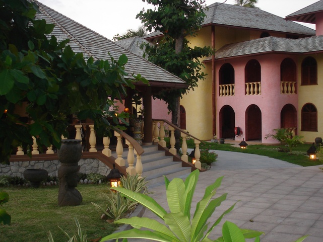 Castello Beach Hotel