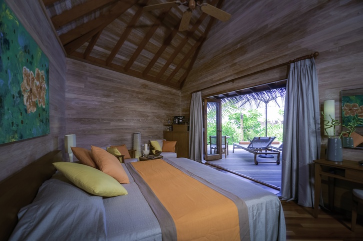 V Villas Maldives At Mirihi