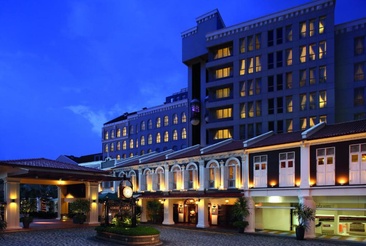 Village Hotel Albert Court By Far East Hospitality