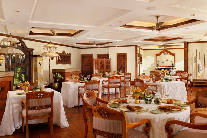 Nusa Dua Beach Hotel & Spa, Bali