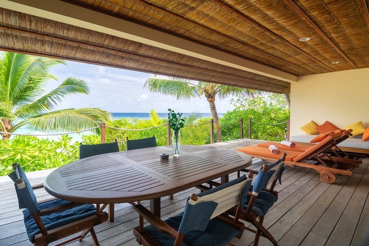 V Villas Maldives At Mirihi