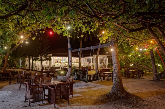 Embudu Village Resort