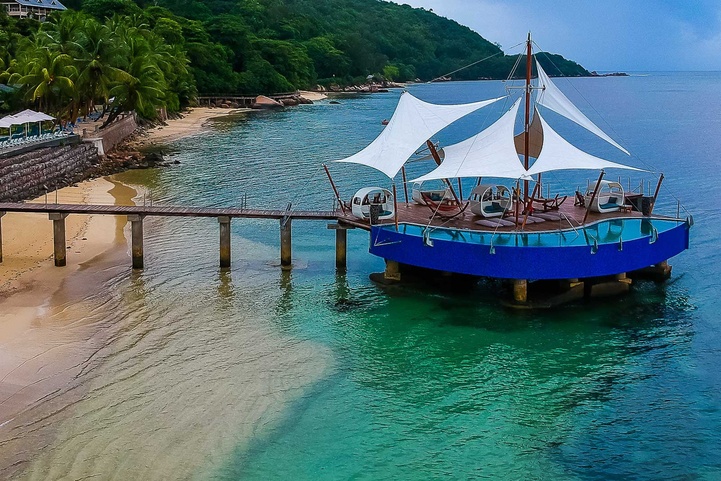 Coco De Mer Hotel And Black Parrot Suites