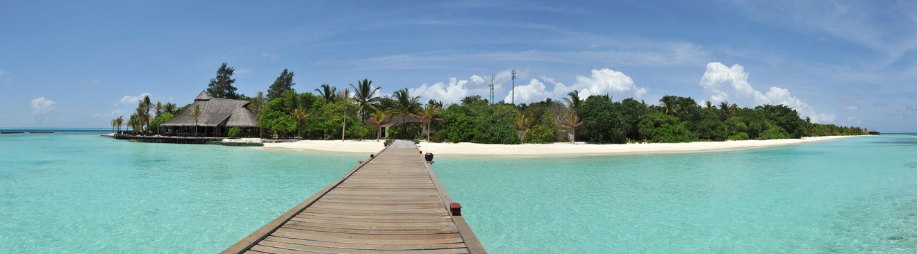 Komandoo Island Resort