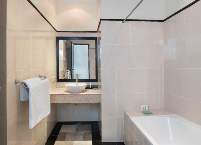 Blue Point Resort And Spa