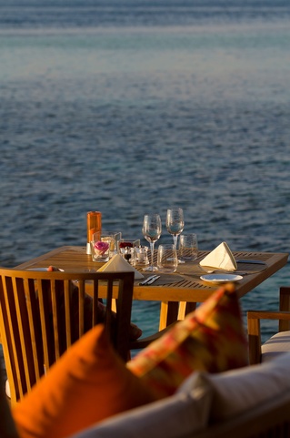 V Villas Maldives At Mirihi