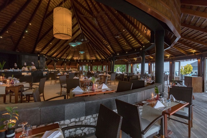 Komandoo Island Resort