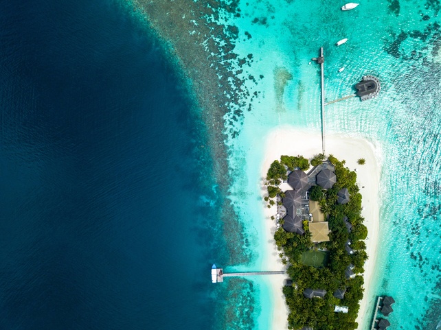 V Villas Maldives At Mirihi