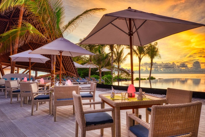 Kuredhivaru Resort And Spa (Ex.Movenpick Resort Kuredhivaru)
