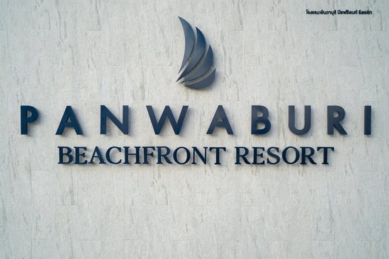Panwaburi Beachfront Resort