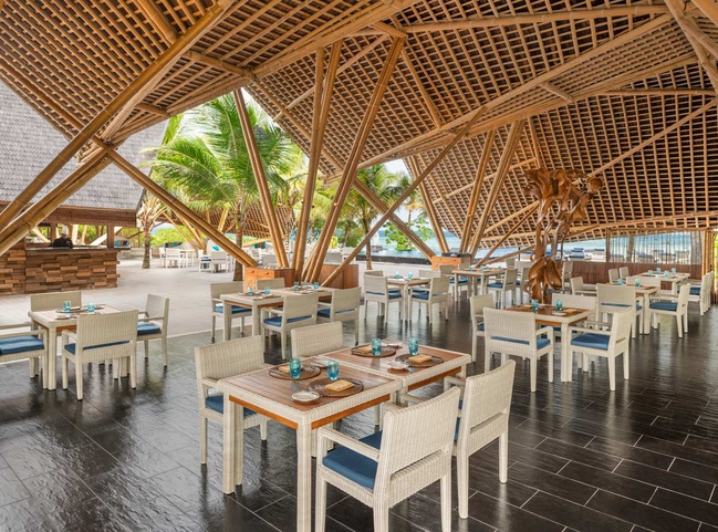 Kuredhivaru Resort And Spa (Ex.Movenpick Resort Kuredhivaru)