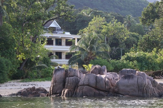 Crown Beach Hotel Seychelles