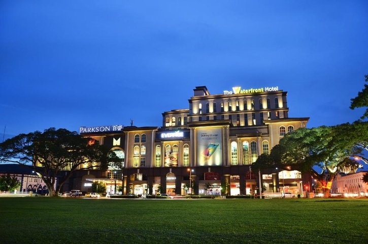 The Waterfront Hotel Kuching