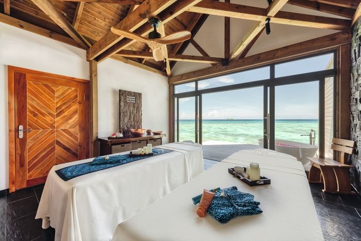 Kuredhivaru Resort And Spa (Ex.Movenpick Resort Kuredhivaru)