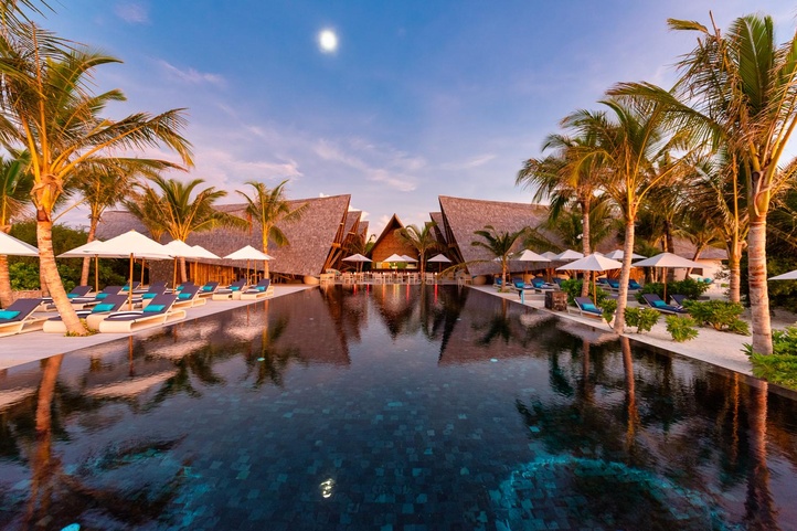 Kuredhivaru Resort And Spa (Ex.Movenpick Resort Kuredhivaru)