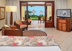 Paradis Beachcomber Golf Resort & Spa