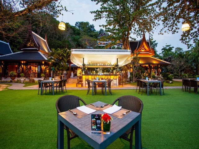 Thavorn Beach Village & Spa