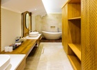 Japa Suites & Villas