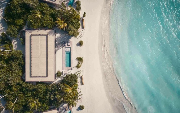 Patina Maldives, Fari Islands