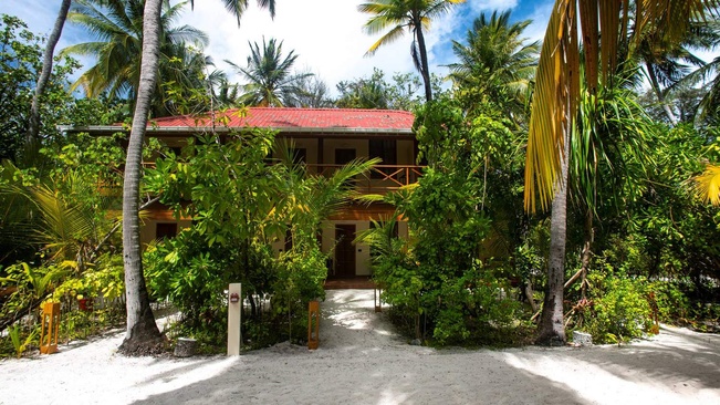 Nakai Maayafushi Resort