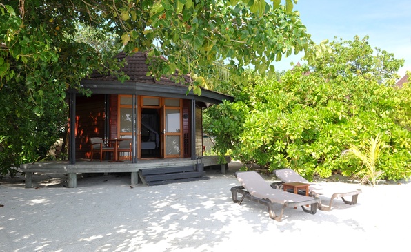 Komandoo Island Resort