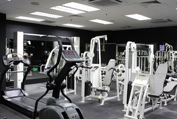 Pacific Regency Hotel Suites