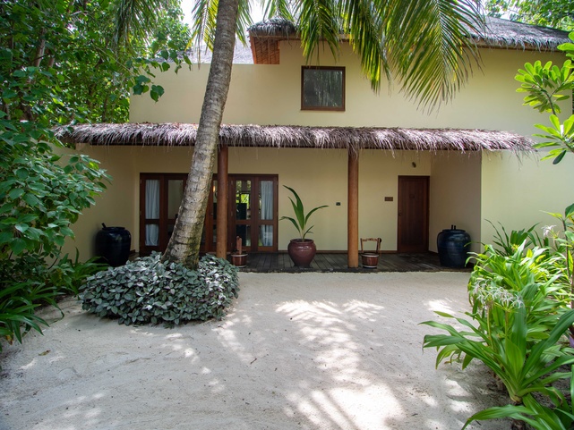 V Villas Maldives At Mirihi