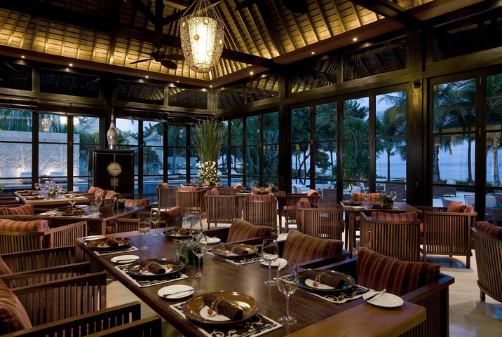 The Royal Santrian Villas